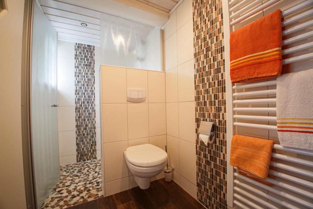 Luv Apartment Oevenum Екстериор снимка